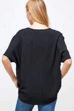 Load image into Gallery viewer, SOLID V-NECK TOP RELAXED FIT
