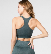 Load image into Gallery viewer, STONE WASHED SEAMLESS SPORTS BRA- ARMY GREEN

